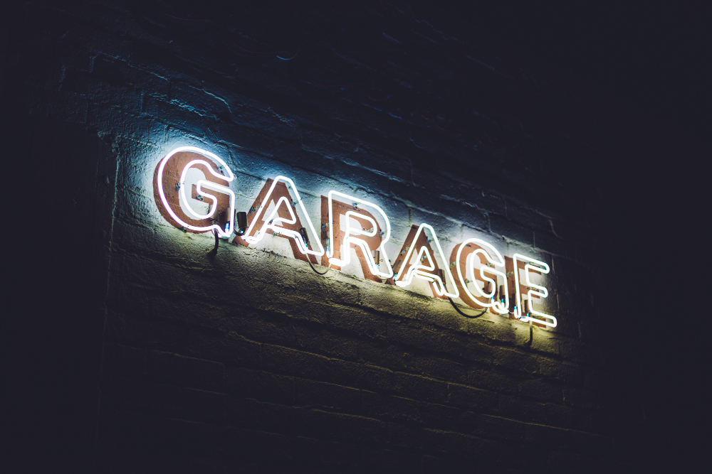 Lampu Signage