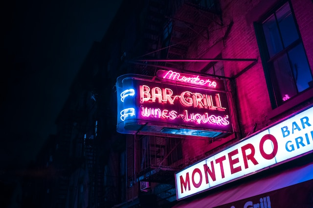 Lampu Signage