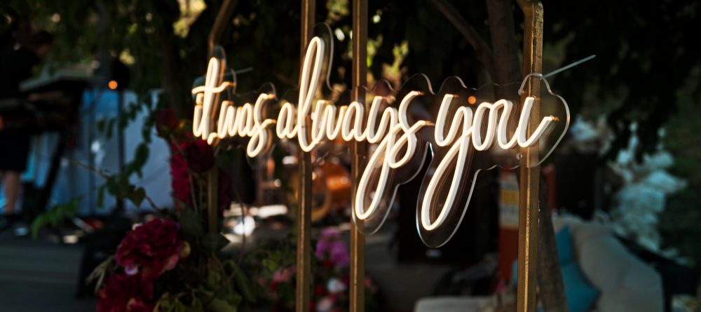 Neon Sign Taman