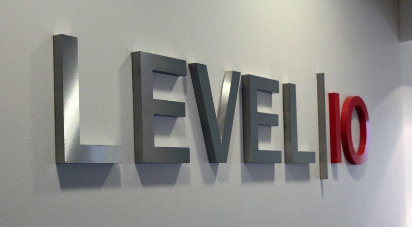 Membuat Signage Metal yang Menawan: Panduan Desain dan Tips Praktis
