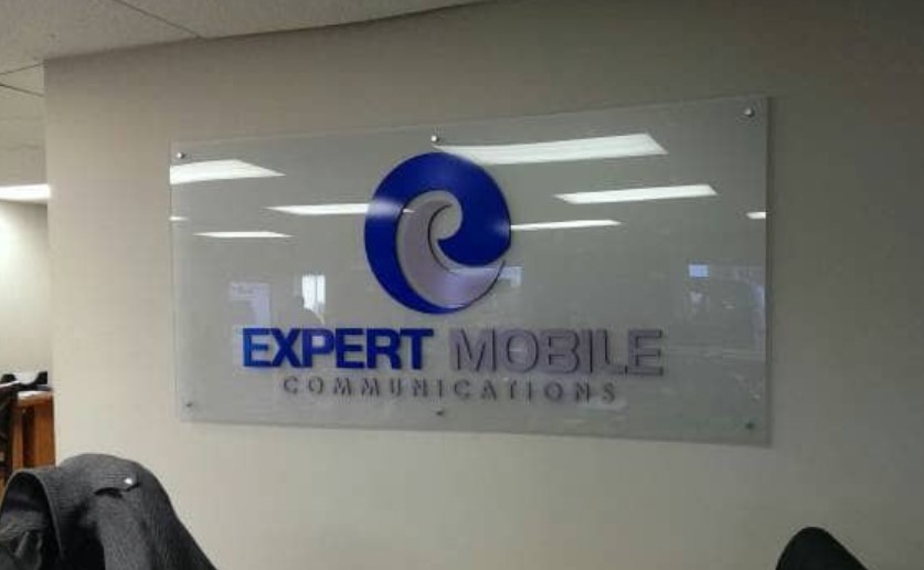 Jual Sign Akrilik Sekitaran Jakarta dengan Harga Terbaik