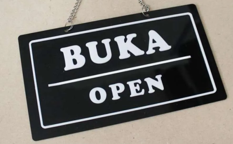 Sign Board Akrilik: Bahan Berkualitas dan Awet!