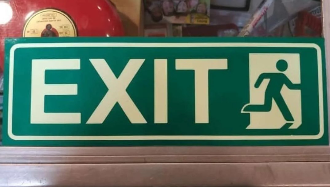 Jual Sign Exit Akrilik Ukuran 1x2 cm yang Berkualitas