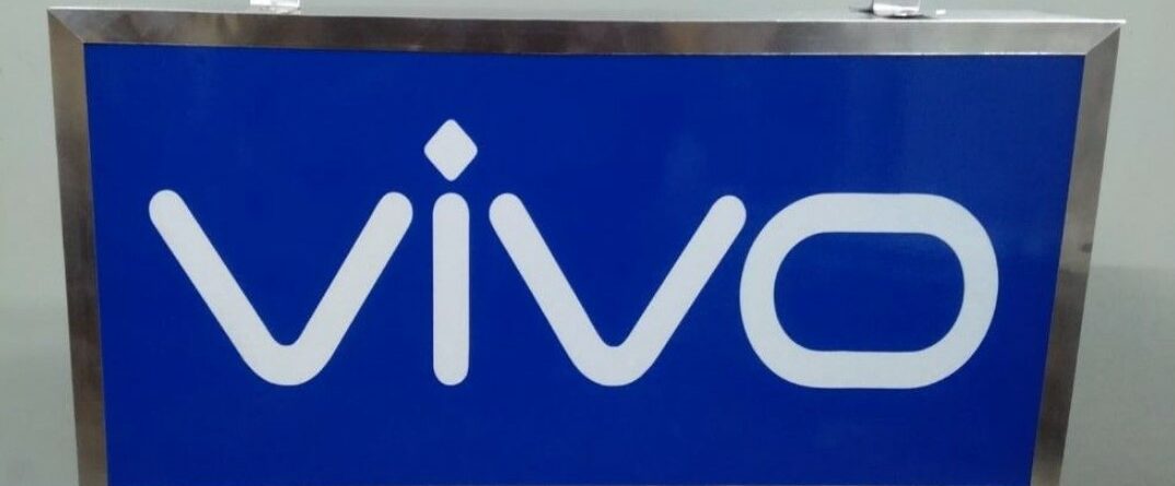 Sign Board Box Akrilik: Solusi Kreatif untuk Branding Anda