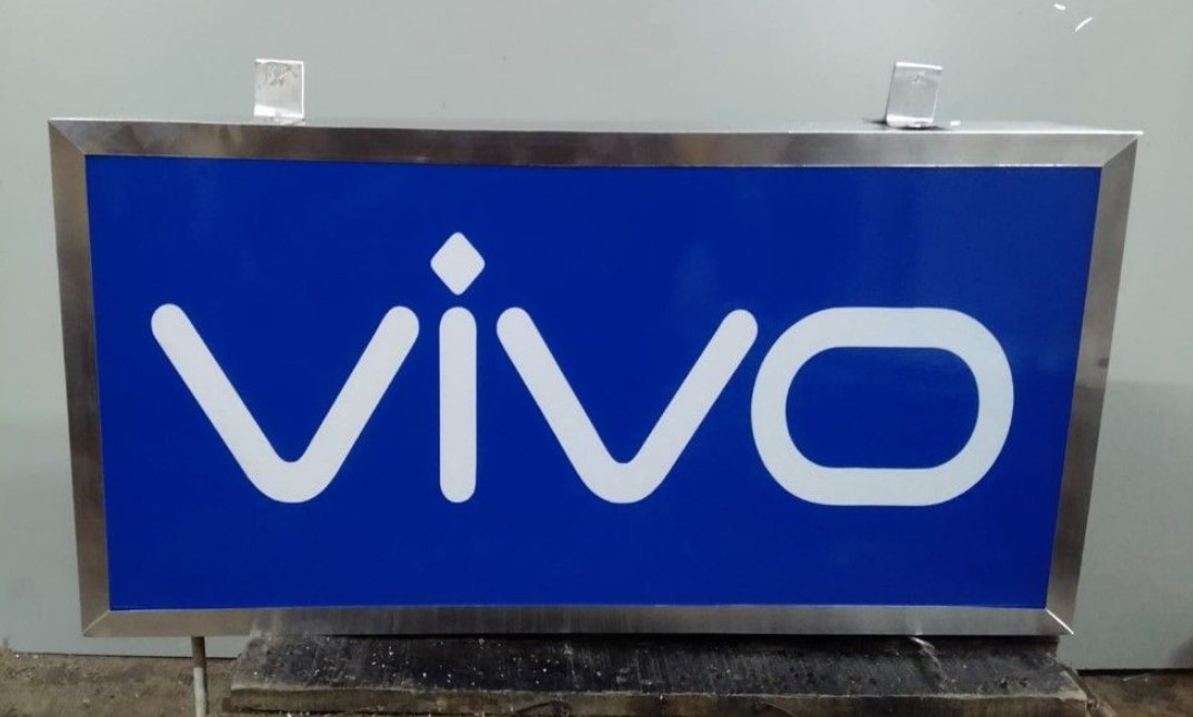 Sign Board Box Akrilik: Solusi Kreatif untuk Branding Anda